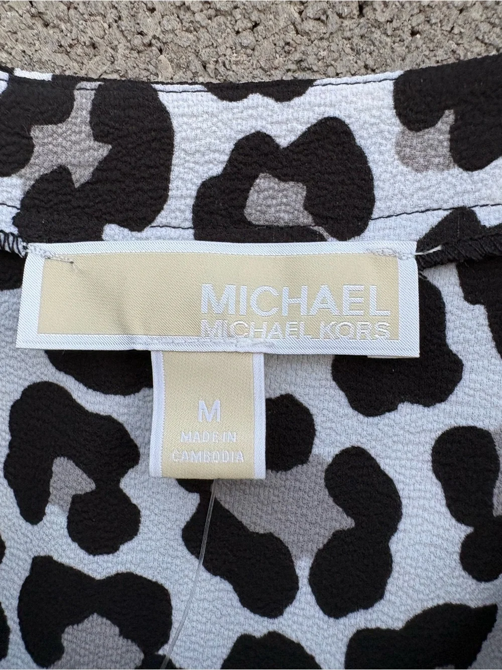 NWT Michael Kors MK Medium Leopard Print Blouse V-Neck 3/4 Sleeve W/ Tie Detail